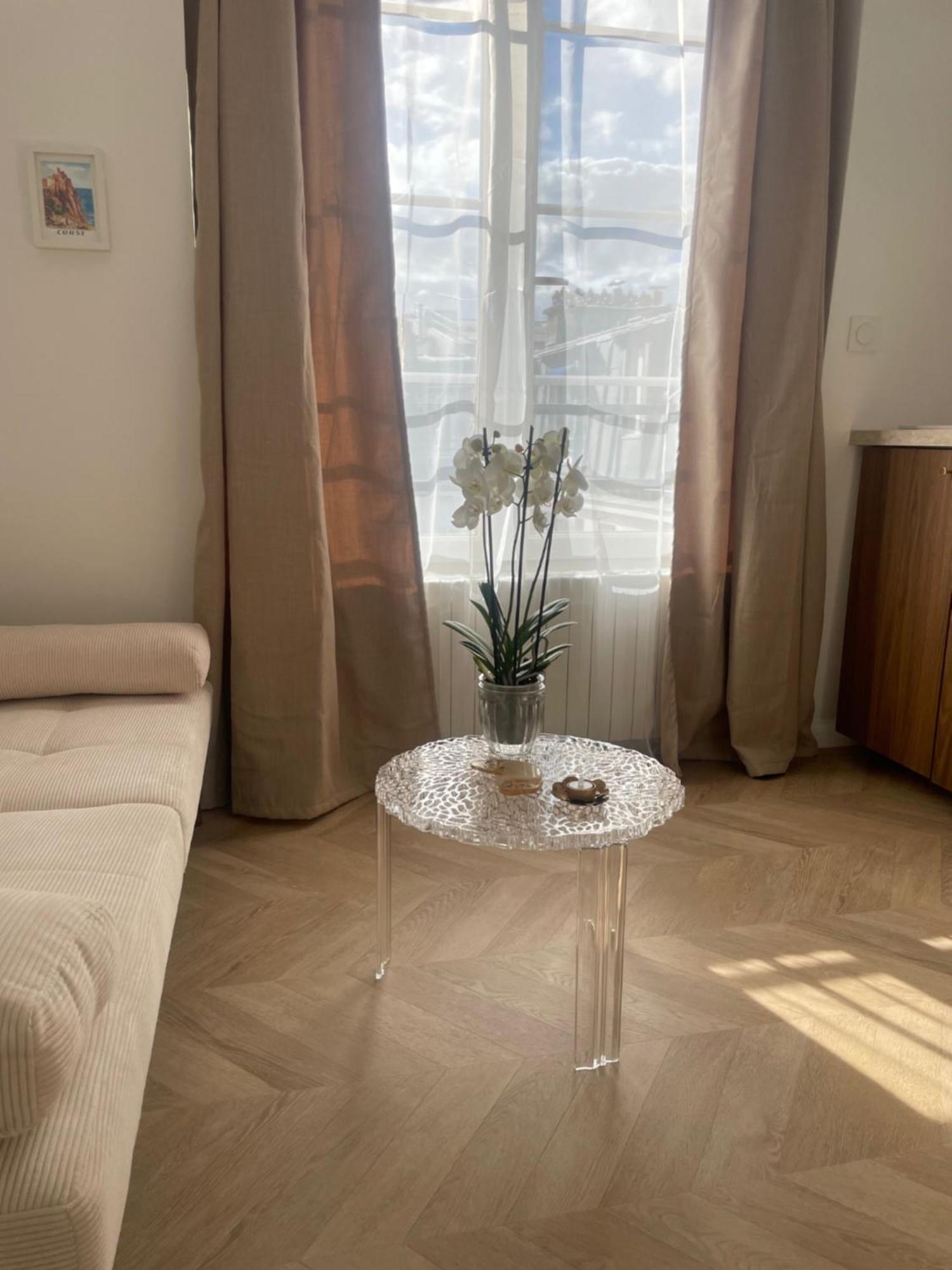 Perche Sur Les Toits, 16 Eme Quartier Calme Securise- Proche Quai Seine Roland Garros Apartment